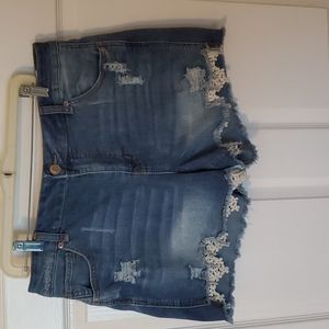 Maurices mid-rise shorts